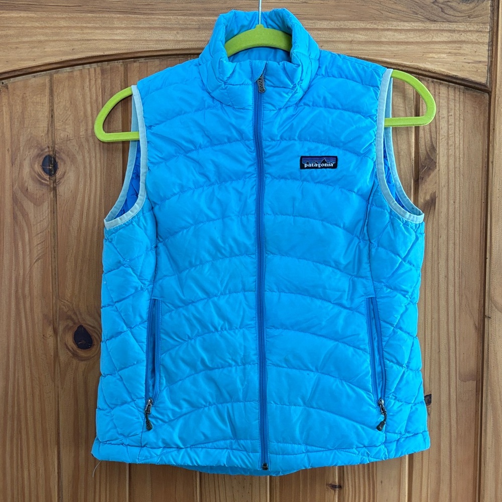 Women’s Sz SM Patagonia Vibrant Blue Quilted Vest